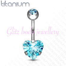 Load image into Gallery viewer, Titanium piercing heart

